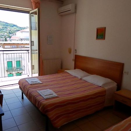 B&B Attico Mare San Benedetto del Tronto Eksteriør billede