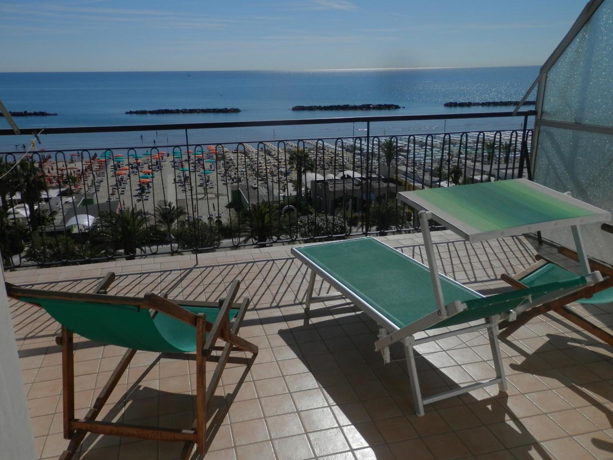 B&B Attico Mare San Benedetto del Tronto Eksteriør billede