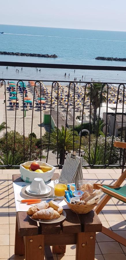 B&B Attico Mare San Benedetto del Tronto Eksteriør billede