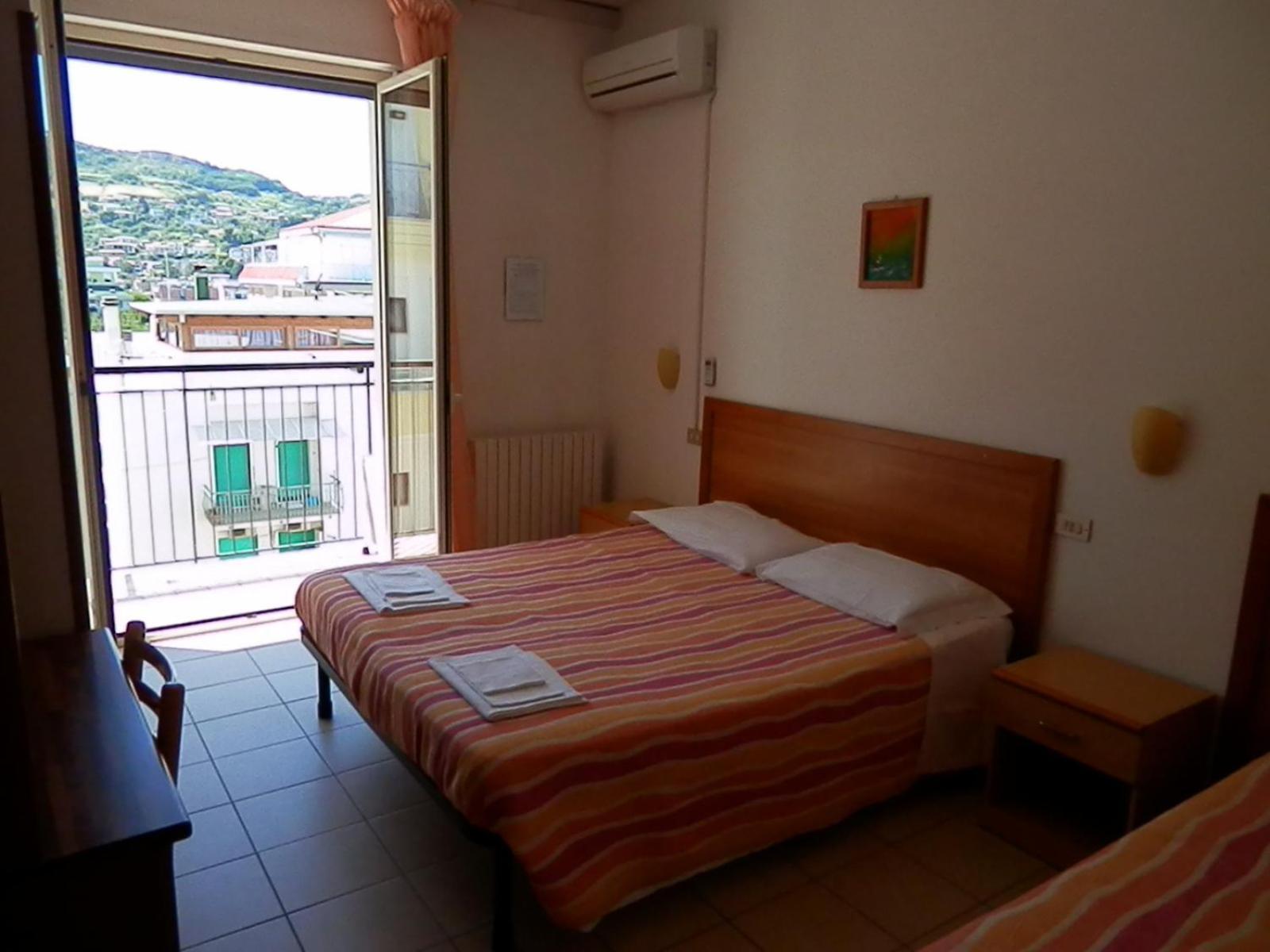 B&B Attico Mare San Benedetto del Tronto Eksteriør billede